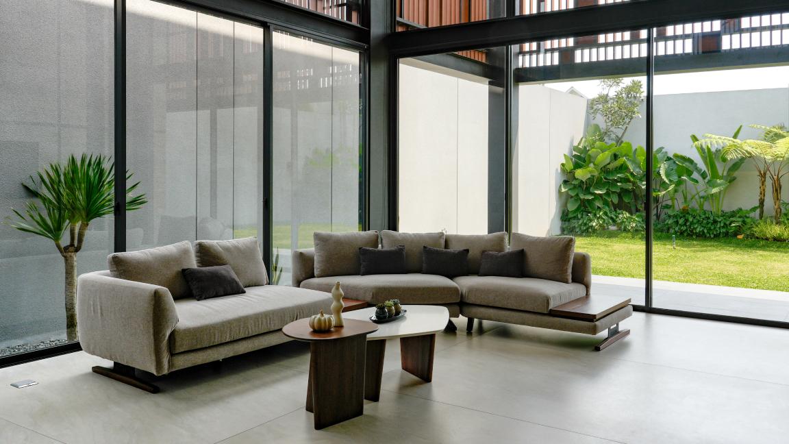 Inspirasi Rumah Tropis ala Villa di Bandung dengan QUADRA